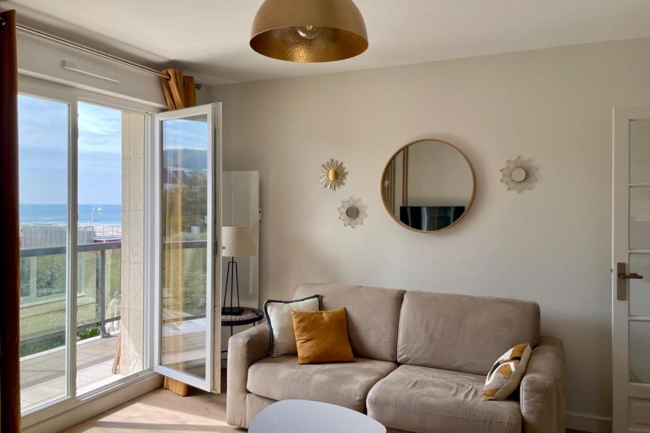 Апартаменты The Ammonite Sea View With Large Balcony Бенервиль-сюр-Мер Экстерьер фото